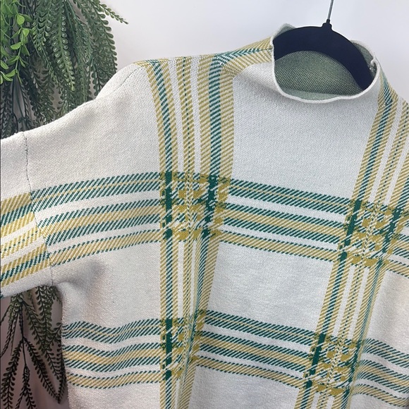 Tahari Green and Yellow Cowl Neck Sweater with Vintage Plaid Design. ( T 437) - Picture 6 of 7